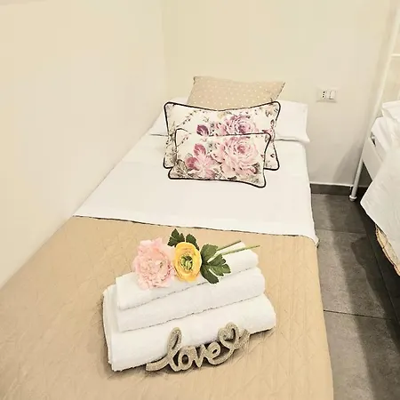 Garibaldi Saint-michel House 6 נאפולי